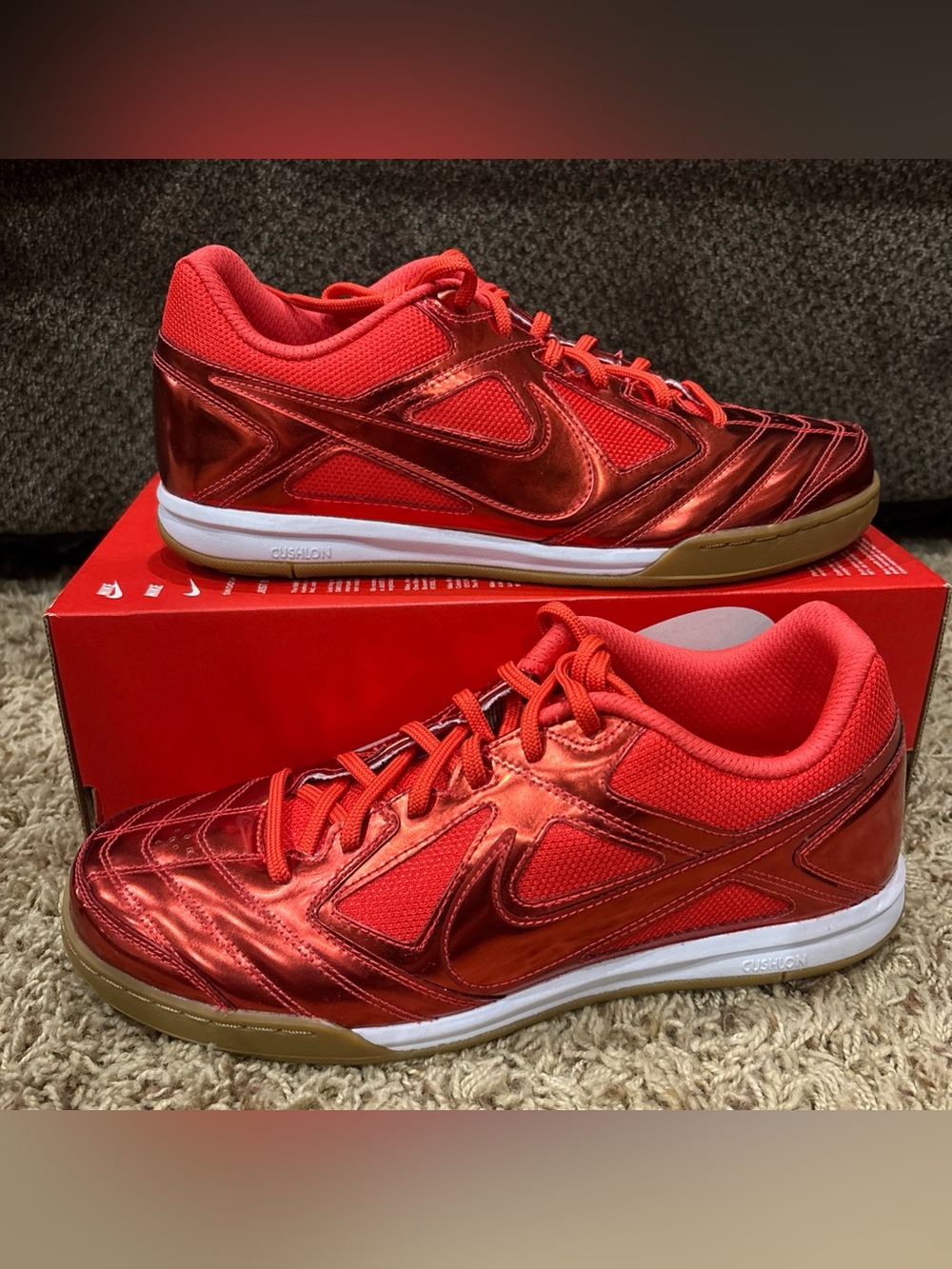 Nike Gato LV8 Metallic Red Gum Indoor Soccer IB3566-600 Mens Sz 10